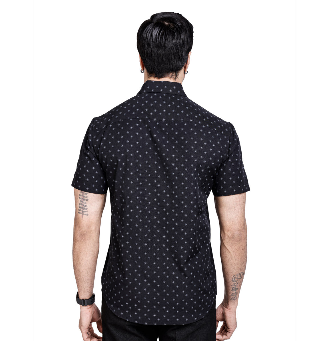 Active Fit Men's Shirt with Origami Fan Pattern - Half Sleeves - Black