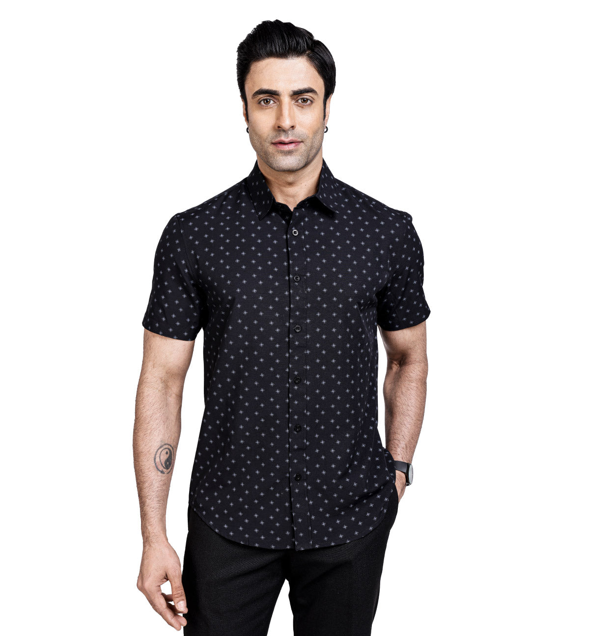 Active Fit Men's Shirt with Origami Fan Pattern - Half Sleeves - Black