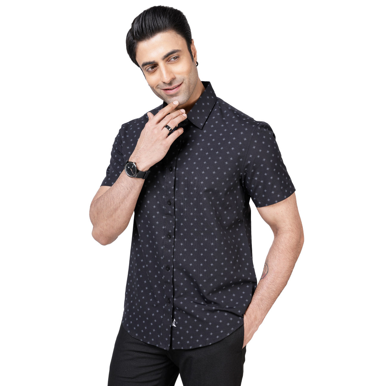 Active Fit Men's Shirt with Origami Fan Pattern - Half Sleeves - Black
