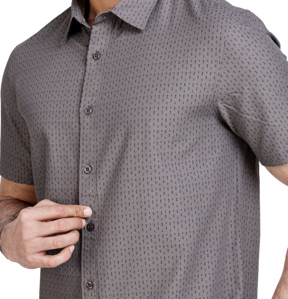 Active Fit Men's Shirt with Double Arrow Pattern - Half Sleeves - Grey