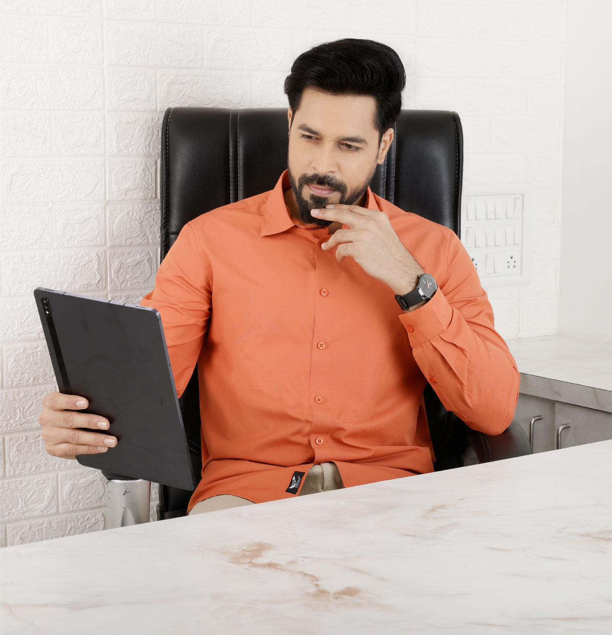 Active Fit Men's Shirt with Solid Pattern - Full Sleeves - Rust Orange
