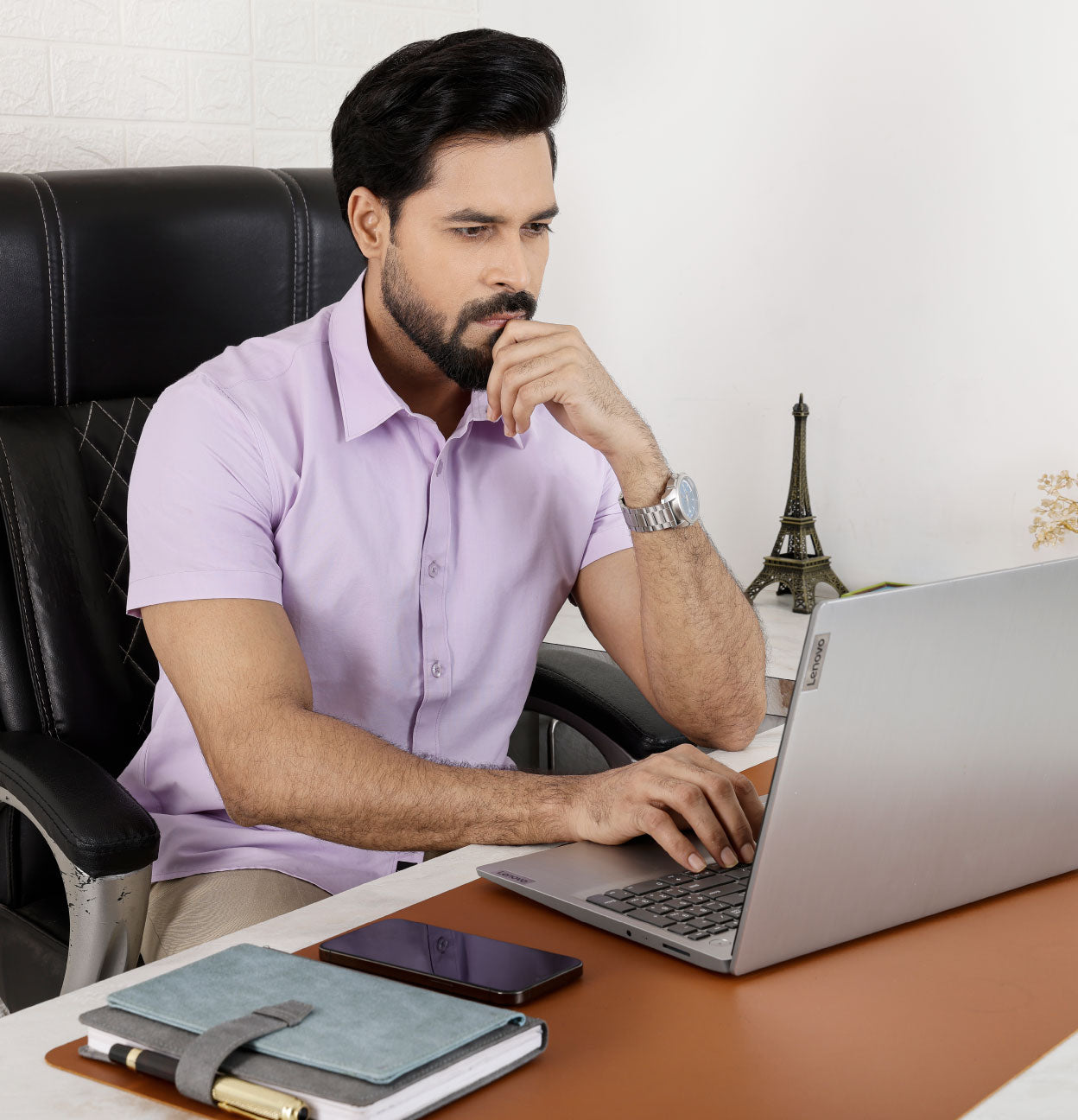 Active Fit Men's Shirt with Solid Pattern - Half Sleeves - Orchid Patel