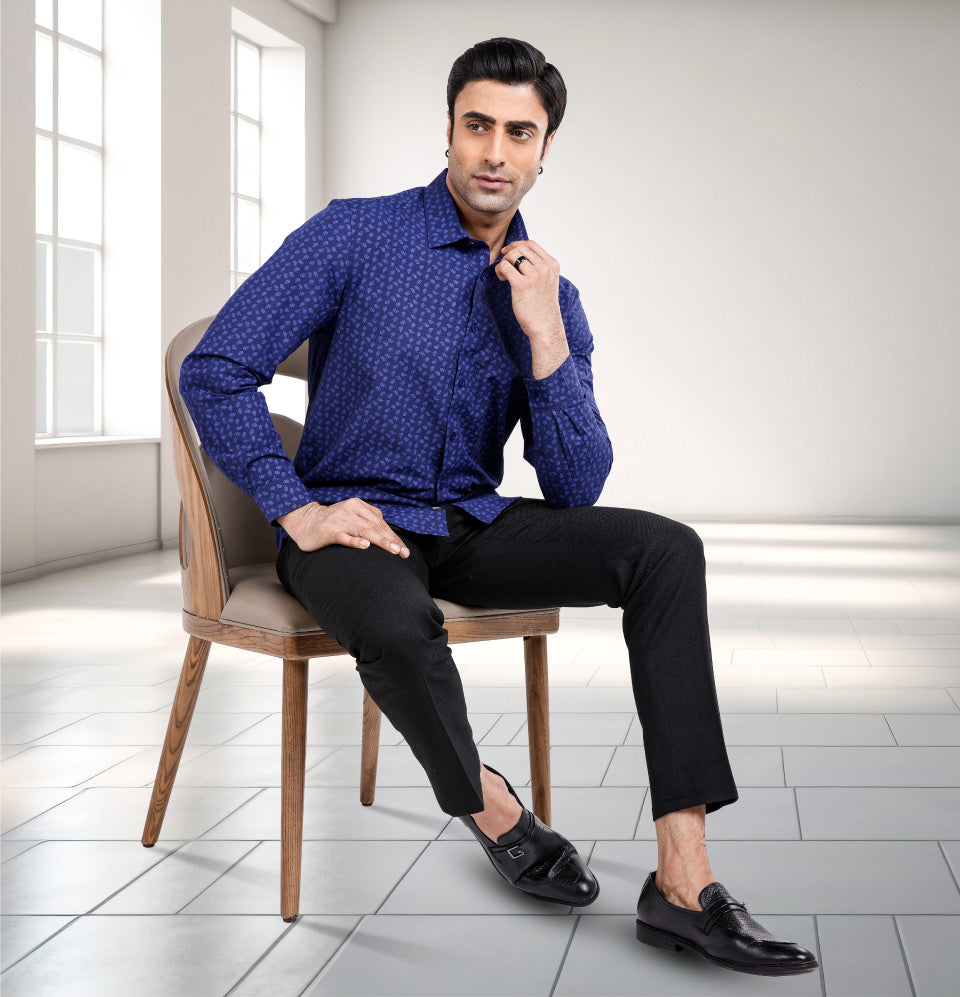 Active Fit Men's Shirt with Leaves Pattern - Full Sleeves - Royal Blue