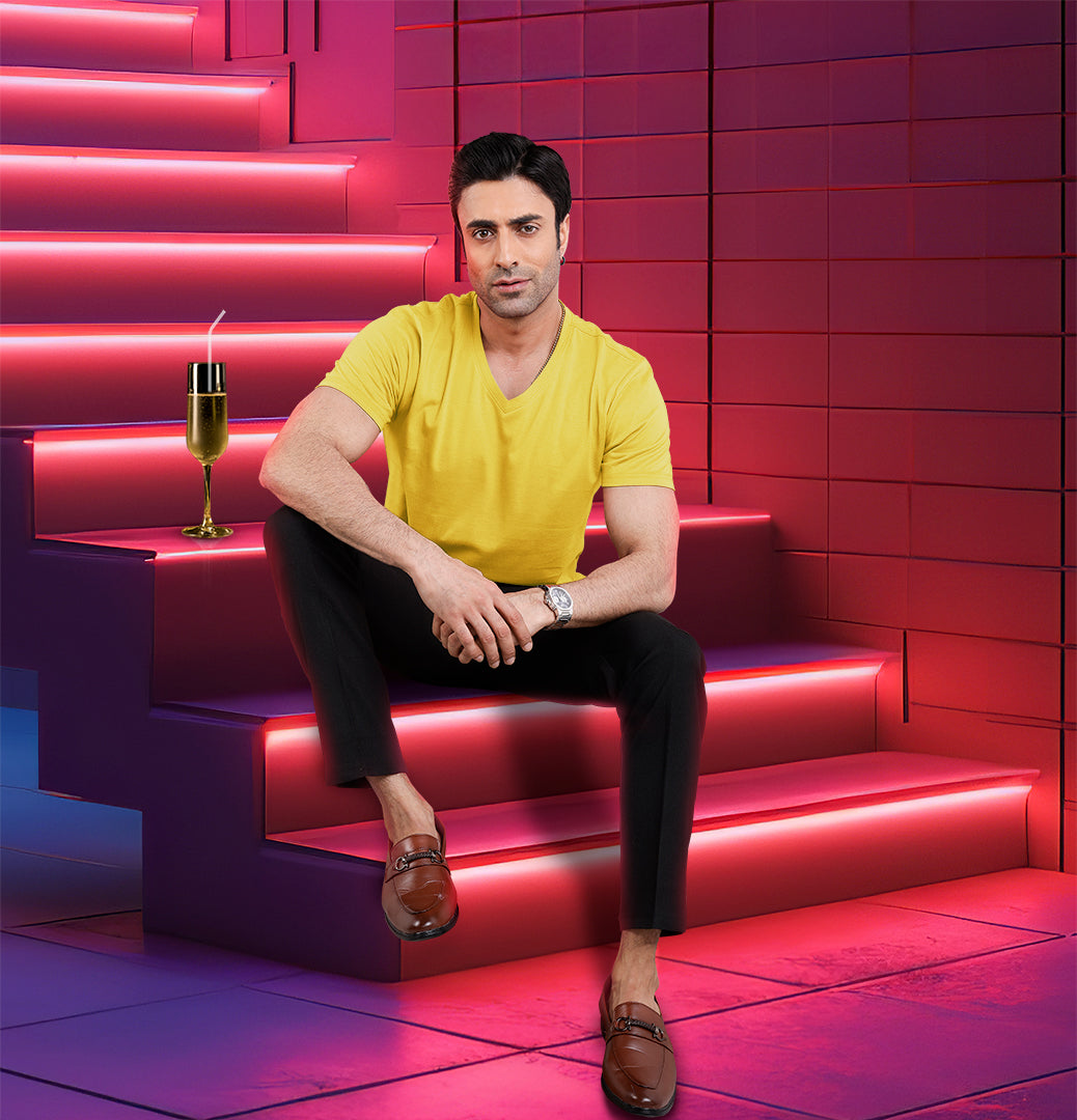 Men’S Short Sleeve Drop Cut V-Neck T-Shirt - Yellow
