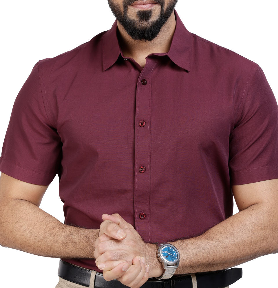 Active Fit Men's Shirt with Solid Pattern - Half Sleeves - Wine